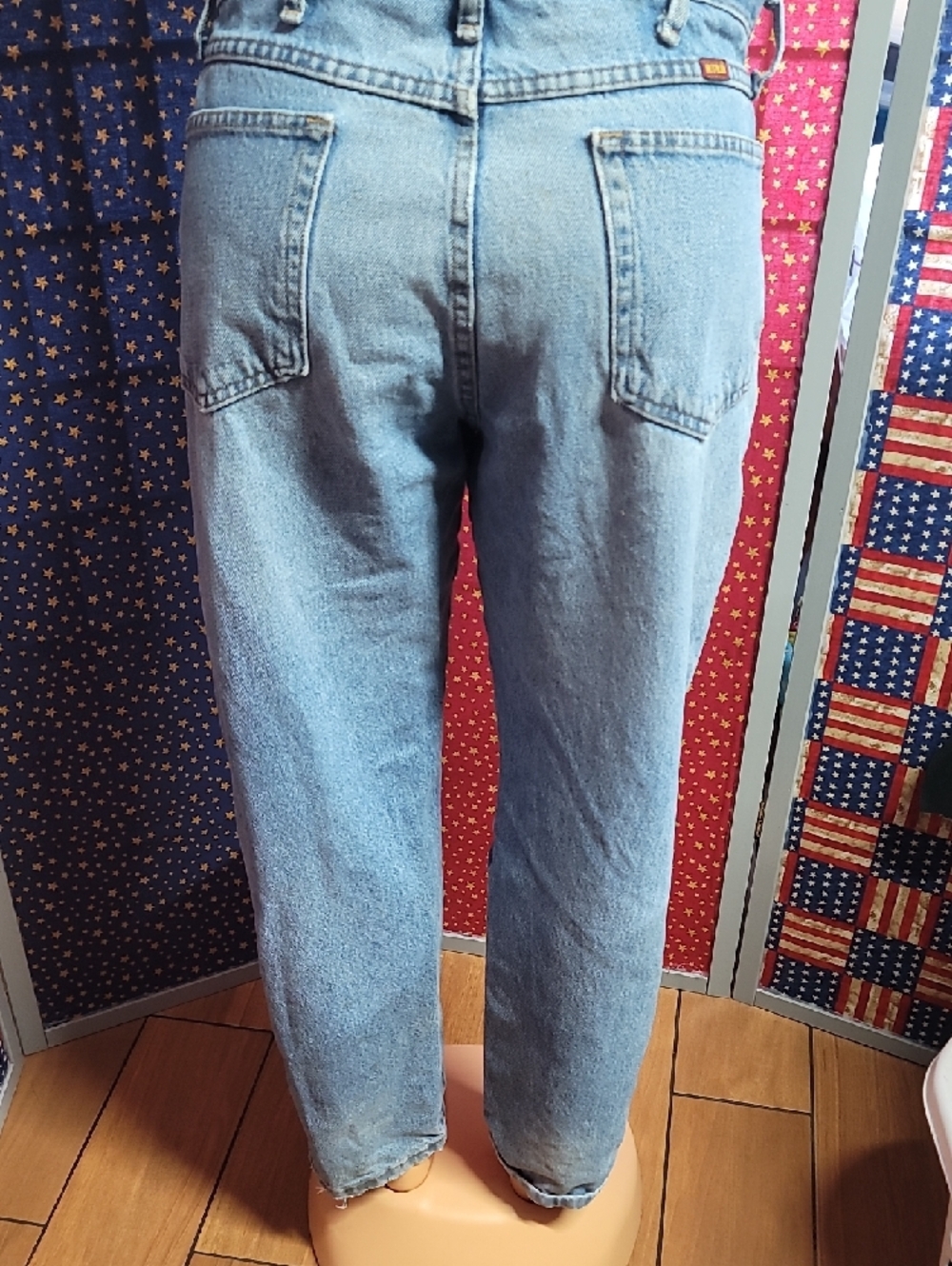 Men's Light Blue Relaxed Fit Jeans - Picture 3 of 5